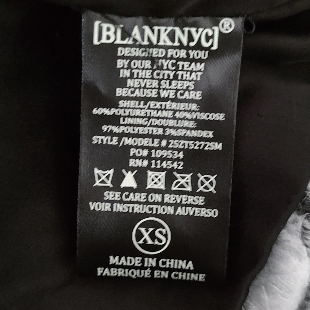 Blank NYC Black and Gray Faux Snakeskin Jacket Size XS - Picture 8 of 9